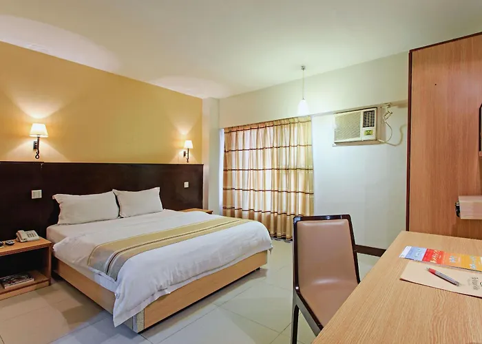 Hotel The Orchard & Powered By Cocotel Cebu
